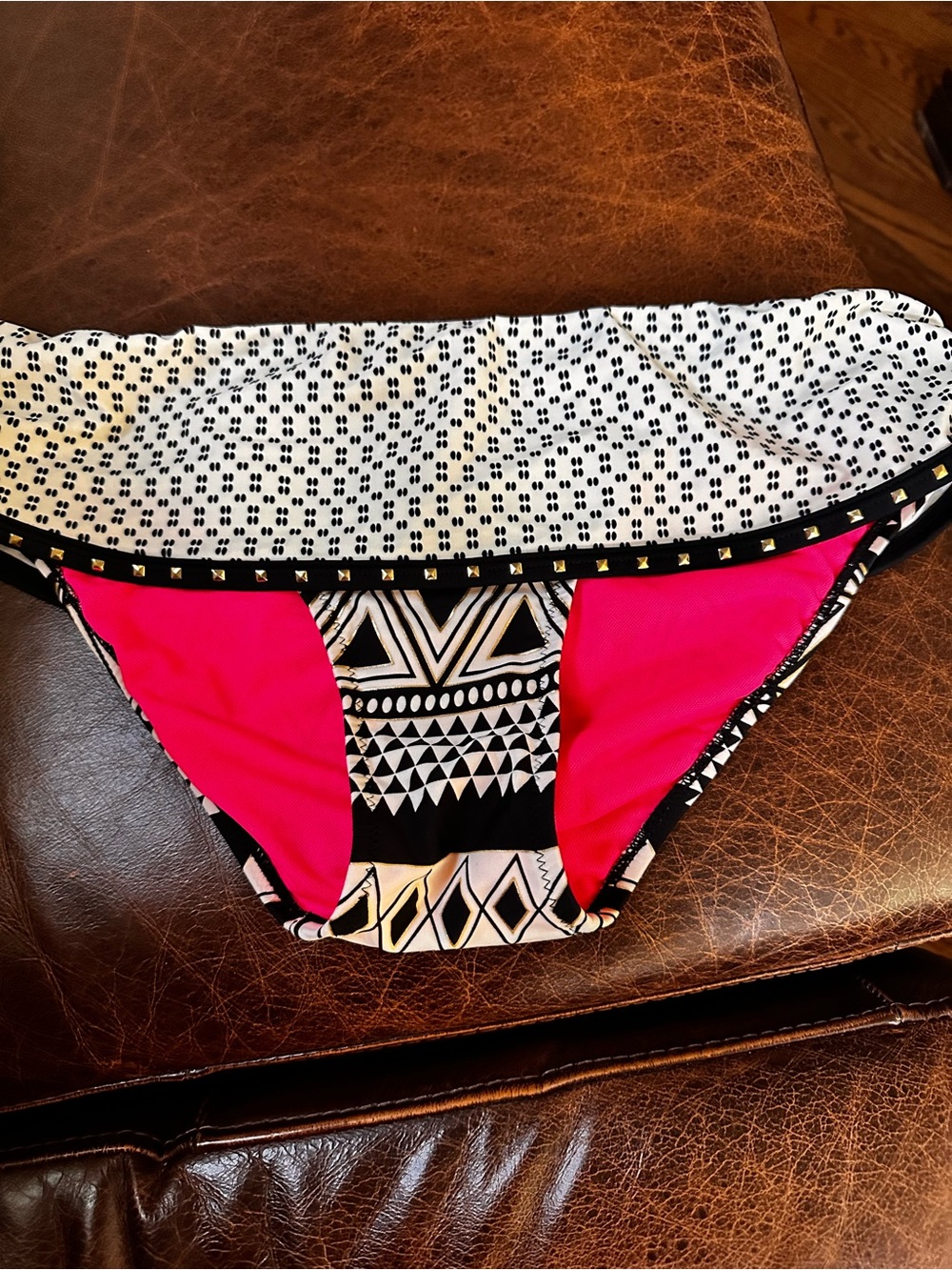 Jessica Simpson Black, White & Hot Pink Patterned Bikini Bottoms